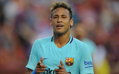 派亿体育-佩德里关键助攻决定比赛