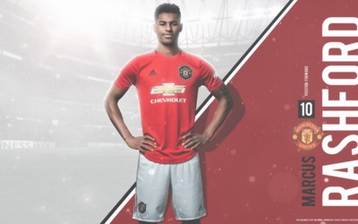 派亿体育焦点-加比马丁关键防守造成进攻犯规